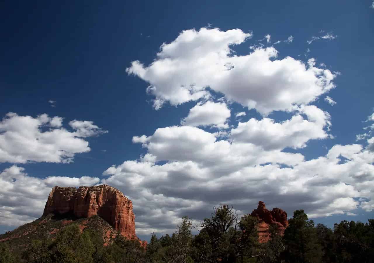 Red rock landscape near Sedona, Arizona. Location context only; this is not a photograph of the Finding True Self event.