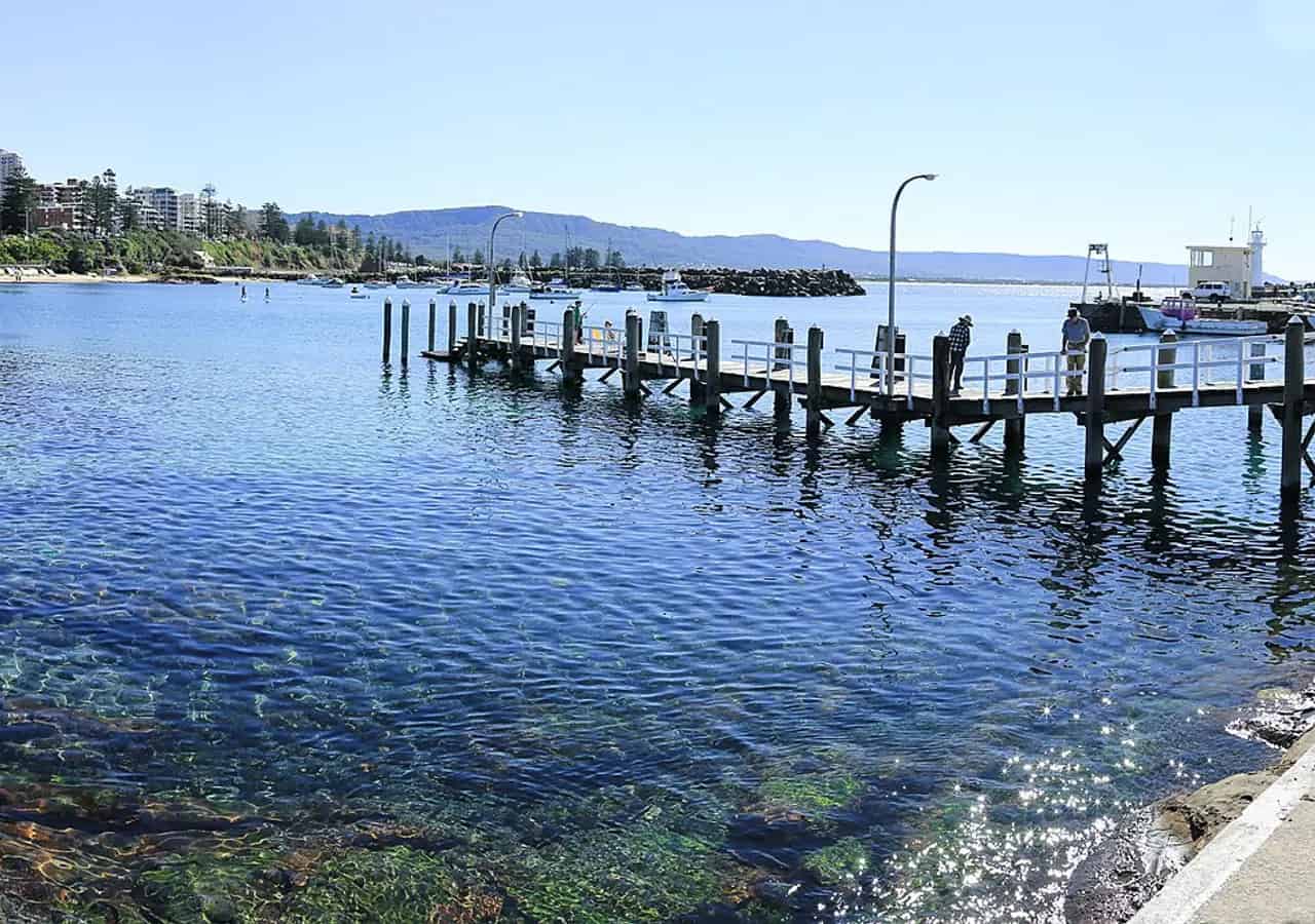 Wollongong Harbour, Cove Beach and foreshore. Location context only; this is not a photograph of the Three-Day Weekend Meditation Retreat event.